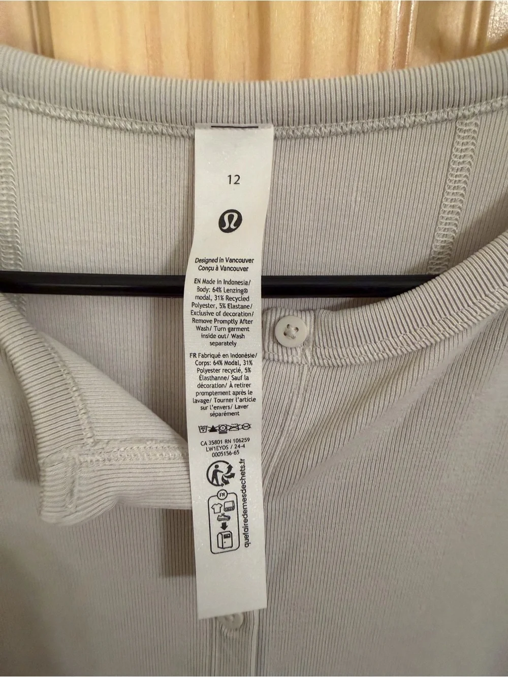 lululemon athletica Beige Button-Front Sleeveless Tank